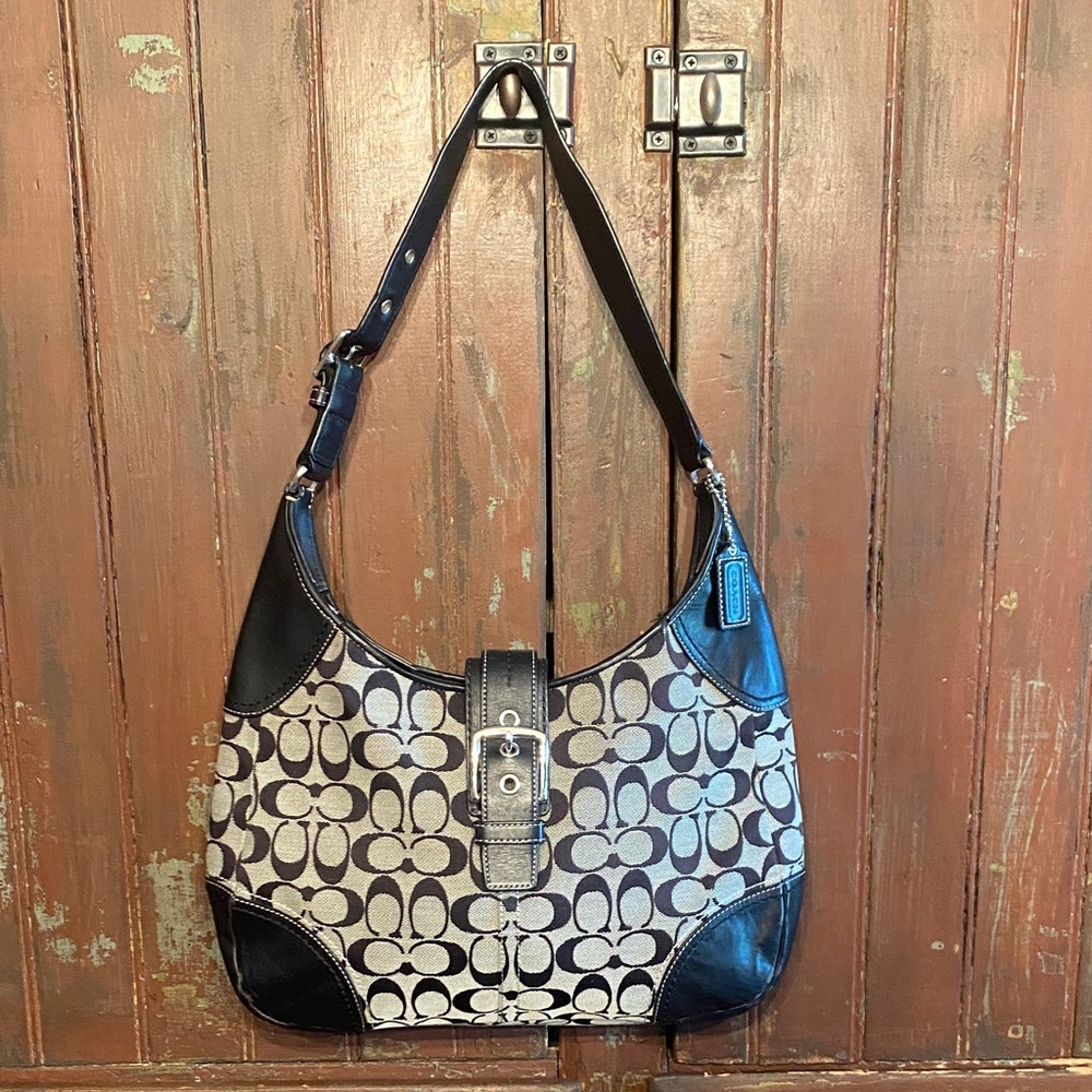 Coach Vintage Signature Canvas Hobo F12640